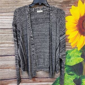 Silence & Noise Women's Cardigan Sweater Size: medium Pre-owned